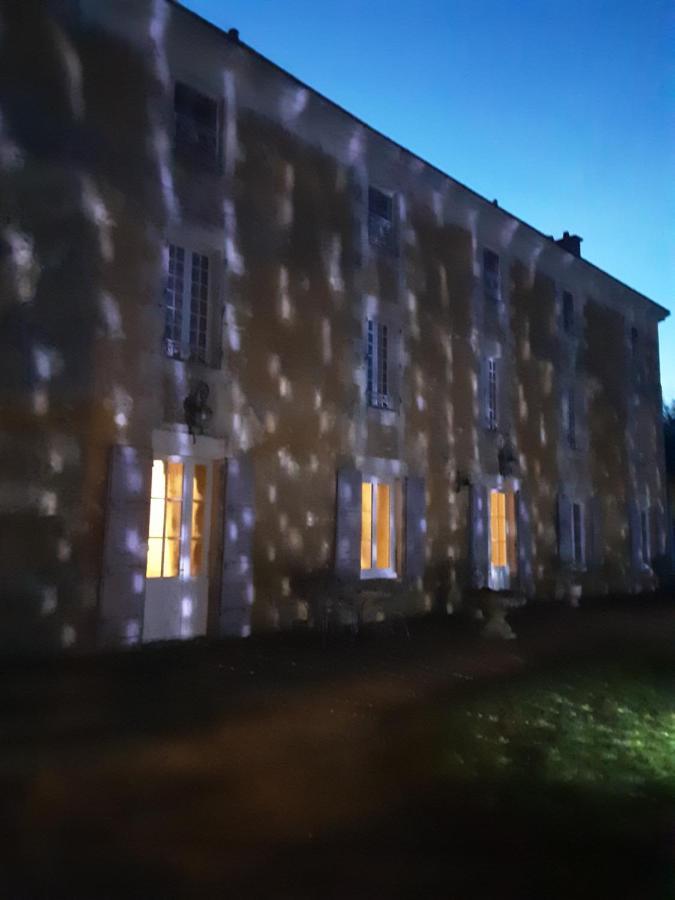 Chateau De La Touche Proche Poitiers Hotel Savigny-Lévescault Kültér fotó